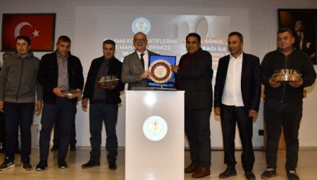 Manisa’da üreticilere tarımsal destekler sürüyor