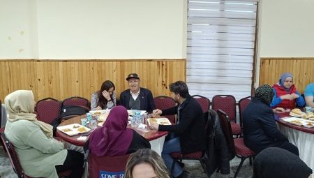 Protokol ile gaziler ve şehit yakınları iftarda buluştu