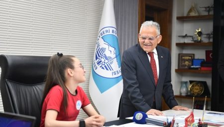 Kayseri’de çocuk başkan “Çanakkale Gezisi” talimatı verdi