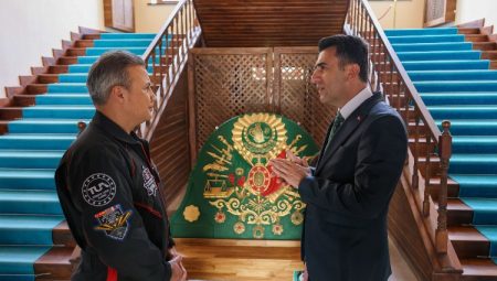 Alper Gezeravcı’dan Vali Aygöl’e ziyaret