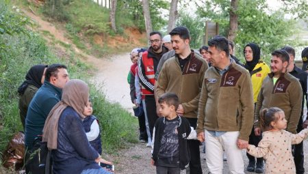 Bilecik Valisi Aygöl’den ANDA Gençlik Kampı’na ziyaret