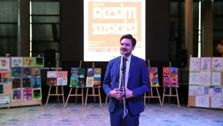 Bilgi Evi öğrencilerinden dönem sonu sergisi