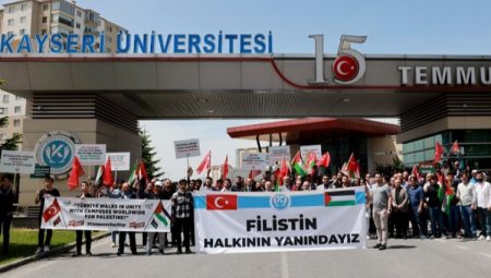 Kayseri Üniversitesi Filistin halkının yanında