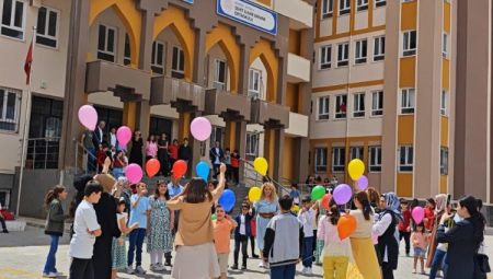 Şehit İlhan Varank İlk ve Ortaokulu ‘Geçmişten günümüze farklılıkların izinde’