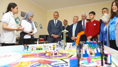 TBMM’den Bakü’deki Türk eğitim kurumlarına ziyaret