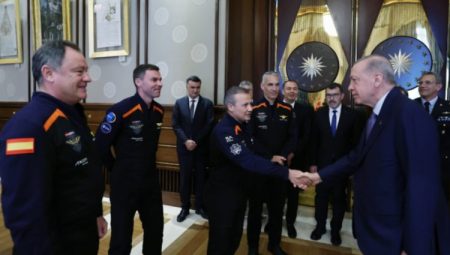 Ax-3 Uzay Misyonu mürettebatı Külliye’de