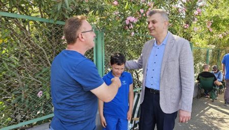 Başkan Sezer öğrencilere başarılar diledi