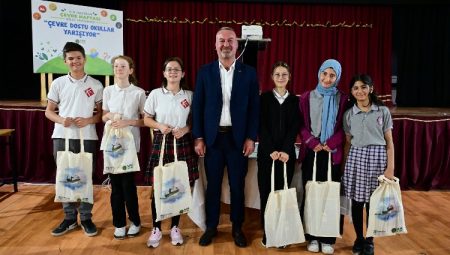 Bursa Karacabey’de ‘Çevre Dostu Okullar’ yarıştı