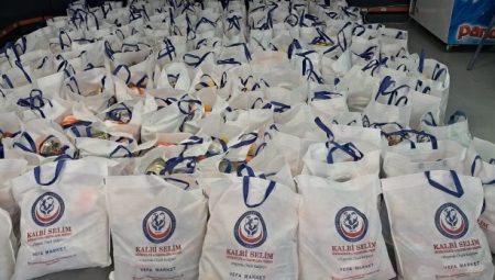 Kalbiselim Derneği bayramda kimsesizlerin kimsesi oldu