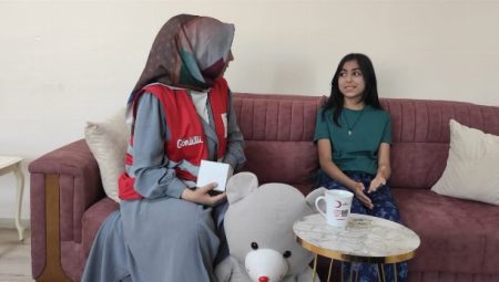 Kumbarasında biriktirdiği parasını Filistinli kardeşlerine bağışladı 