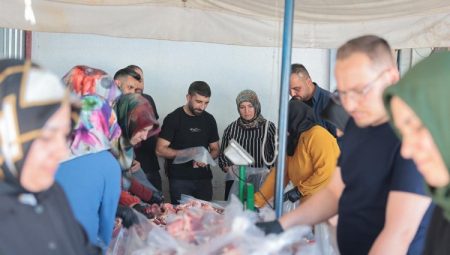Nevşehir Belediyesi’nden ihtiyaç sahiplerine kurban desteği