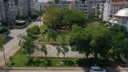 Prof. Dr. Alper Demirbaş’ın ismi Muratpaşa’da yaşayacak