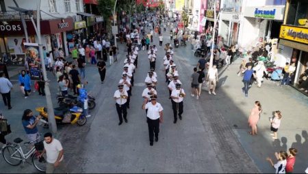 Sakarya Çark Caddesi’nde müzik ziyafeti