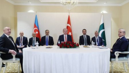Astana’da üçlü toplantı