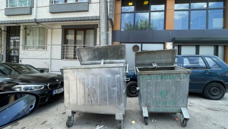 Bursa’da çöp konteynerleri tartışma konusu oluyor