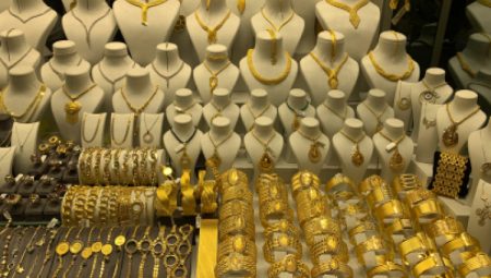 Altın piyasası haftaya sabit devam ediyor