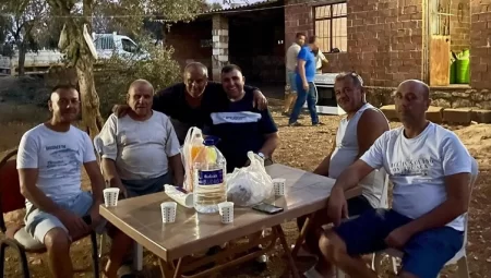 Aydın Didim’de yangından zarar gören vatandaş belediye katkısı