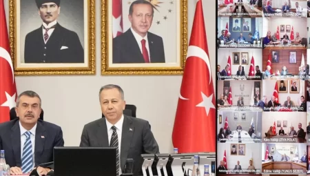 Bakan Tekin ve Yerlikaya 81 il valisi ile buluştu