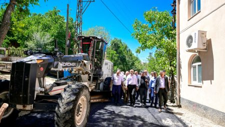 Başkan Er Hekimhan’daki yol çalışmalarını inceledi