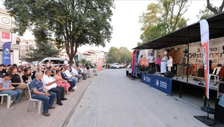 Bursa Gastronomi Tırında İnegöl lezzetleri tanıtıldı