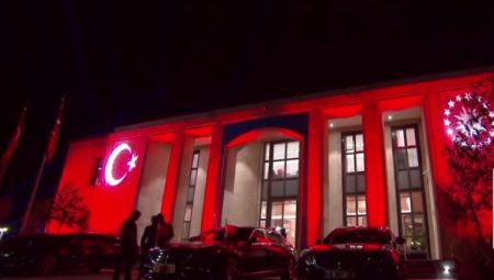 Cumhurbaşkanı Erdoğan Ahlat’tan millete seslendi… Doğal afetin partisi olmaz!