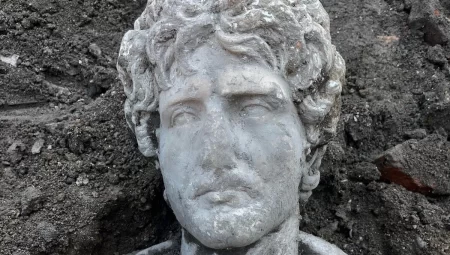 Düzce’de yapılan kazıda portre başı çıktı