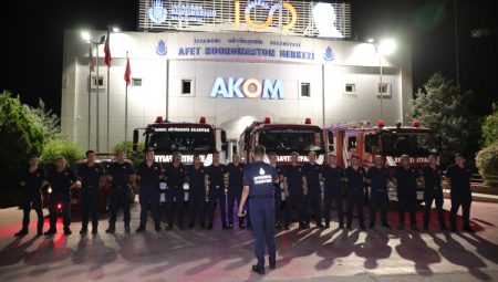 İstanbul İtfaiyesi Çanakkale ve İzmir yangınlarına müdahaleye destek verdi 