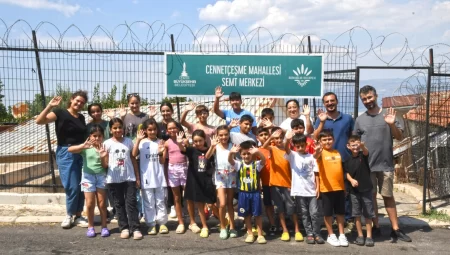 Karabağlar Belediyesi ve Halkevleri’nden çocuklara yaz kursu