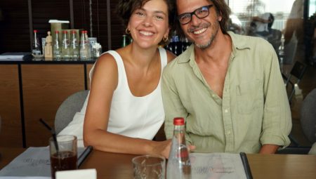 Mehmet Günsür ‘Tesadüfleri Seviyor’