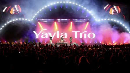 Pinhani, İstanbul Festivali seyircisiyle buluştu