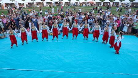 Sakarya’da Rumeli-Balkan rüzgârı Millet Bahçesi’nde esti