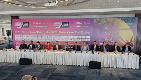 Akra Gran Fondo basın toplantısı yapıldı