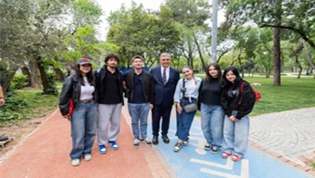 Bucalılardan Lider Tugay’a Hasanağa Bahçesi teşekkürü