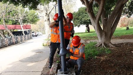 Büyükşehir Atatürk Parkı’nın ışıklandırmalarını yeniledi