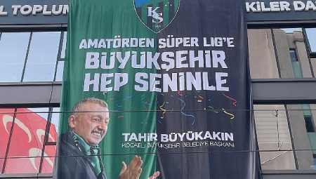 Büyükşehir, kenti Yeşil-Siyah bayraklarla donattı