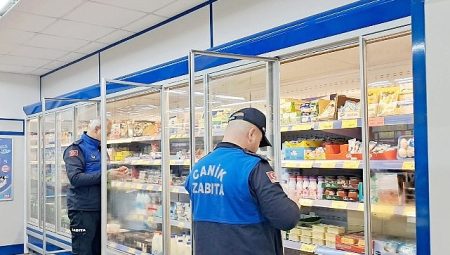 Canik’te Semt Pazarları Denetim Altında