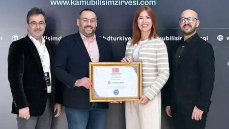 Dijital geleceğe istikamet verdi – Düzgün Haber