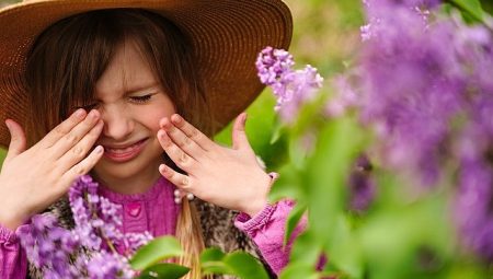 Gözlerde Bahar Alarmı: Göz Alerjisi Mevsimi Başladı!