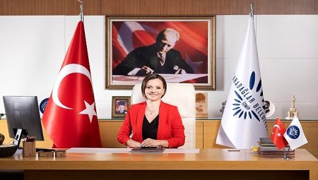 İş arayan ve patronlar Karabağlar İstihdam Günleri’nde Buluşuyor