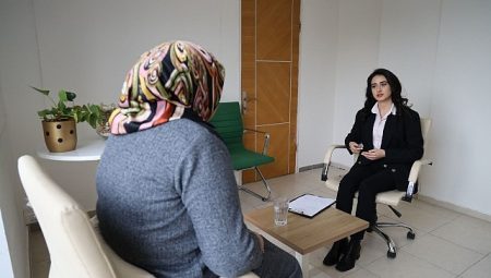 Karşıyaka’nın ikinci ‘Kadın Müşavere Merkezi’ hizmete açıldı!