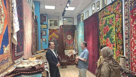 Lider Altay Kent Merkezinde Esnafları Ziyaret Etti