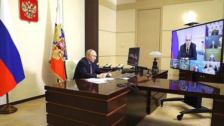 Putin’den Ekonomik Hususlara Ait Toplantı