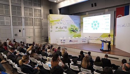 Rosatom, 10. Karbon Doruğu Kapsamında Yeşil Dönüşümde Nükleer Gücün Kıymetini Anlattı