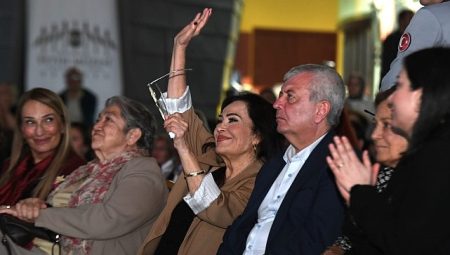 Türkan Şoray’a Osmangazi’de sevgi seli