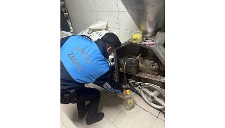 Zabıtadan merdiven altı imalathaneye baskın