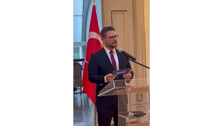 Barilla Türkiye Genel Müdürü Murat Koç’a “İtalya Yıldızı Nişanı Şövalyelik” unvanı