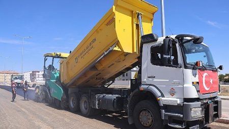 Ertuğrul Gazi Bulvarı Asfaltlanıyor