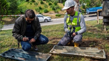 İzmir’de sarsıntı ve heyelan riski araştırılıyor