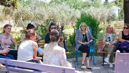 Konak’ta ziyaretle gelen memnunluk: Dört can dost yuvasına kavuştu