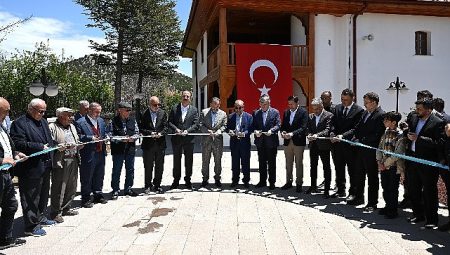 Lider Altay: “Tarihe Not Düşen Bir Yapıyı Restore Etmekten Ne Kadar Gurur Duysak Azdır”